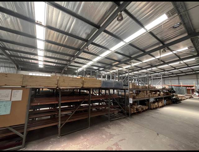 6,366M² WAREHOUSE TO LET IN KULEKA